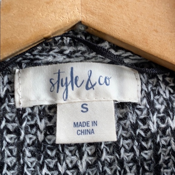 Envelope Neck Kangaroo Pocket Knit Sweater - Picture 8 of 9